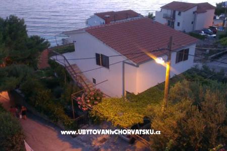 Apartments Kuzmić Omis Croatia