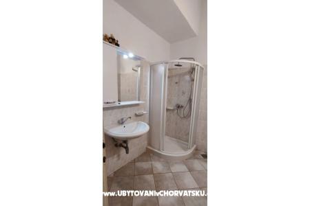 Apartments Kuzmić photo 5