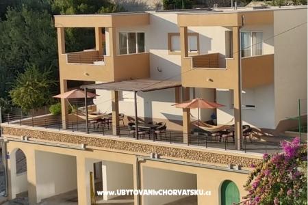 Apartments Rose Omis Croatia
