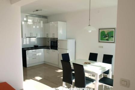 Apartments Tice photo 4