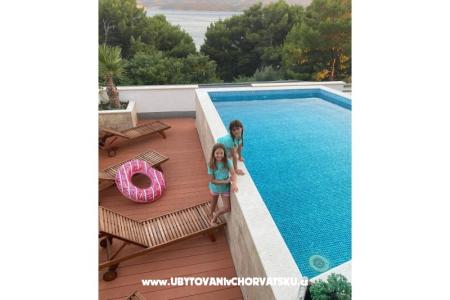 Apartments Višnja Omis Croatia