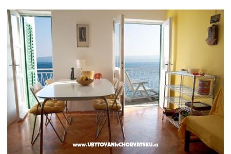 Apartment Doje Omis Croatia