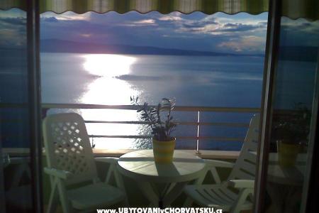 Apartments Beverly Omis Croatia