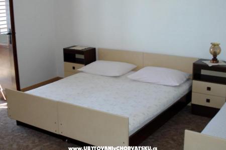 Apartments Ante photo 2