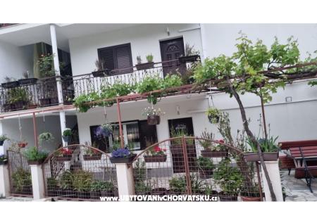 Apartments Mladen Duće photo 5