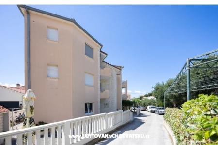 Apartments Matosevic photo 3