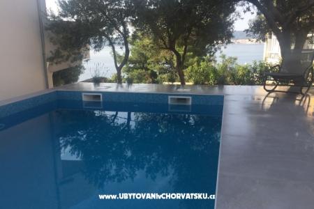 Apartments Milka i Jozo photo 2
