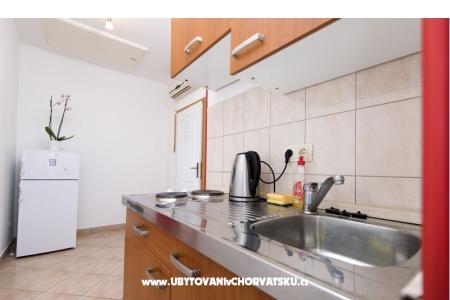Apartments TOMIĆ photo 3