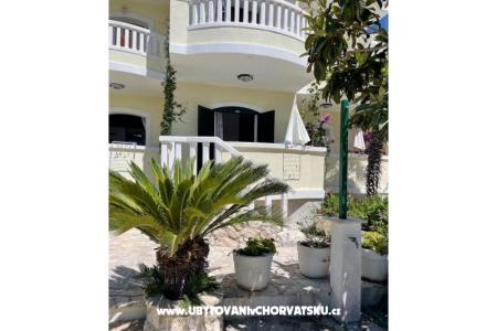 Donilena Omis Croatia