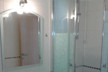 Sara &amp; Nina photo 4