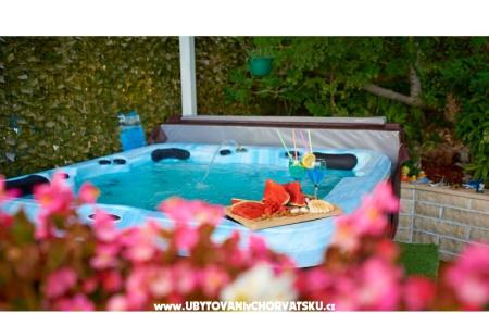 Vinkovi dvori photo 2