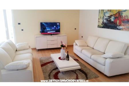 Villa and Bungalow Jovic photo 3