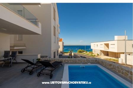 Dolphin view + pool by the beach photo 2