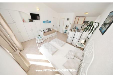 Apartments Ino photo 4