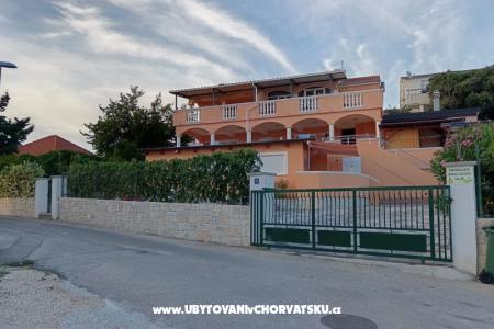 Apartments IVANKA Pakoštane Croatia