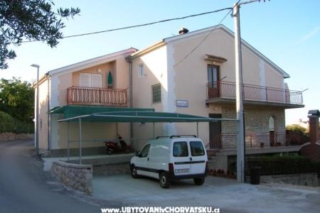 Apartments Milan Dragutin Čudina Pakostane Croatia