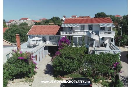 Rasin Apartments photo 2