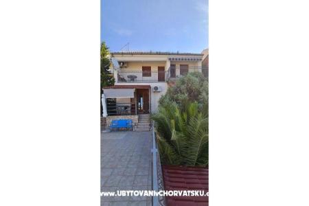 Apartments Varga Pakoštane Croatia