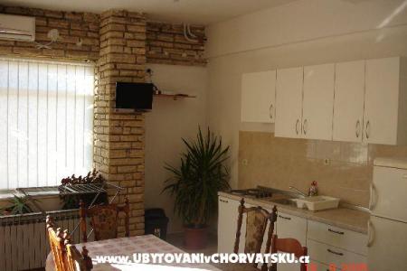 Pakostane apartmani Ivas photo 4