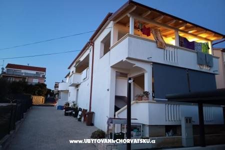 Apartments Tonči Pakoštane Croatia