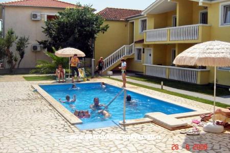 Ulika  tours apartments photo 3