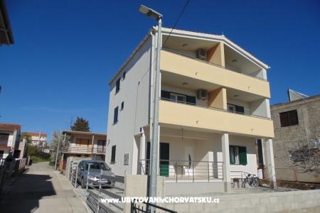 Apartments Four Seasons - Pirovac photo 2