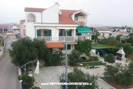 App. Biserka Lolić Pirovac Croatia