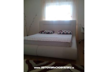 Apartment Melissa photo 2