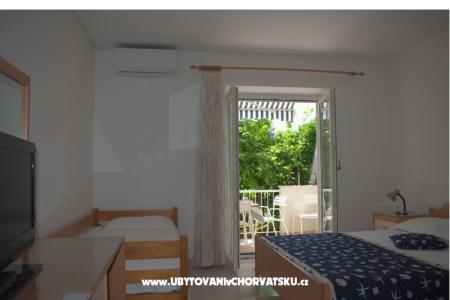 Apartments Julka Podgora Croatia