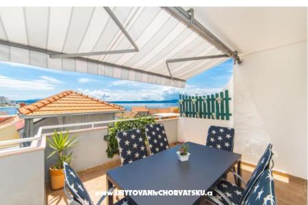 Apartments Kala Podgora Croatia