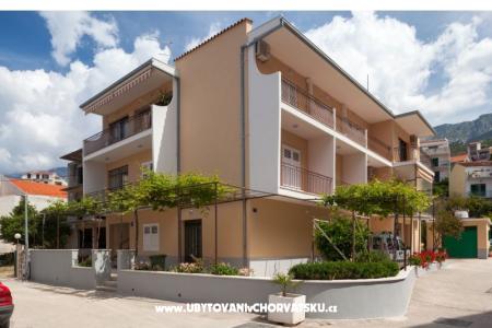 Apartments Lucijetić Podgora Croatia