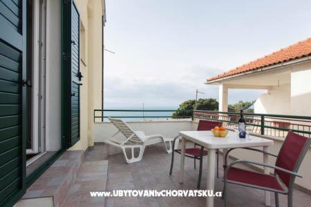 Apartments Niko Podgora photo 2