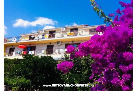 Apartments Slaven Podgora Croatia