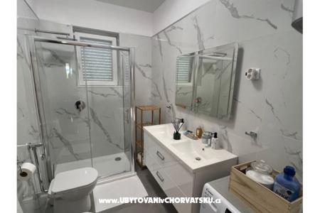 Beachfront Apartment Marin photo 4