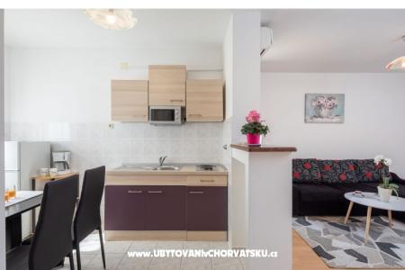 Apartments Zdravka photo 3