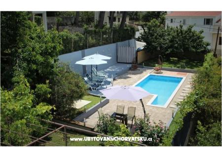 Wide Apartment with Pool  photo 3