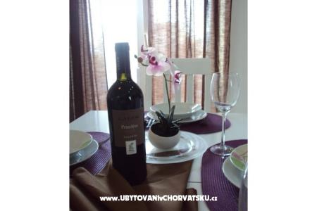 Apartment Kala, Podstrana photo 3