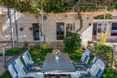 Apartments Lukić Podstrana Croatia