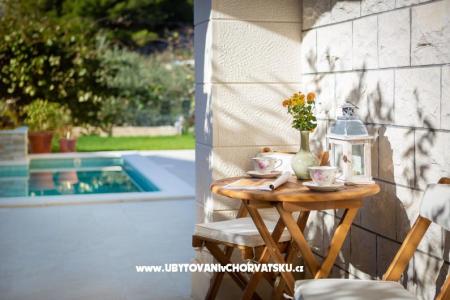 Apartments Lemon Garden with pool photo 3