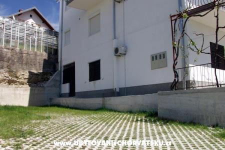Apartments Cosic photo 3