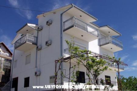 Apartments Cosic photo 4