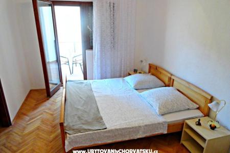 Apartments Knežević Podstrana photo 5