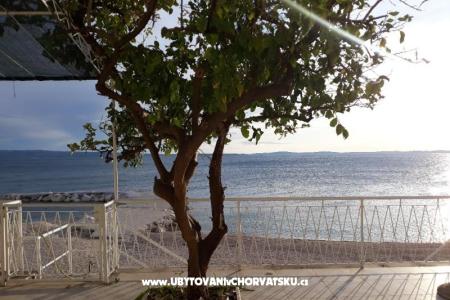 Beach house Ivan &amp; Maca Podstrana Croatia