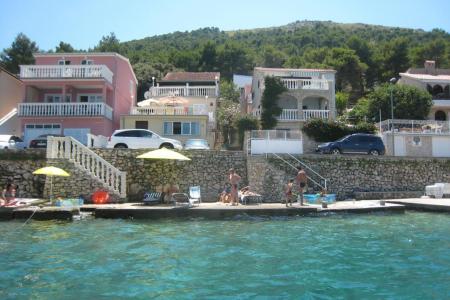 Apartments 7 m od mora Primosten Croatia