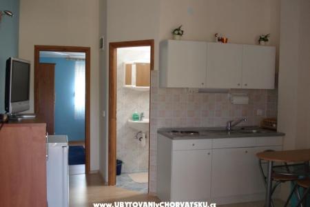 Apartments Ana photo 4