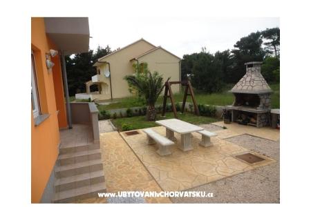 Apartments Dora photo 2