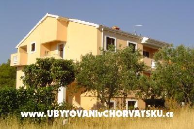 Apartments Maslina photo 2