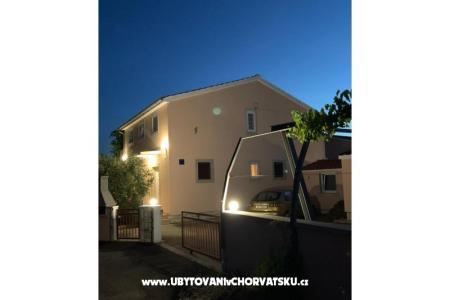 Apartments Toni Privlaka Croatia