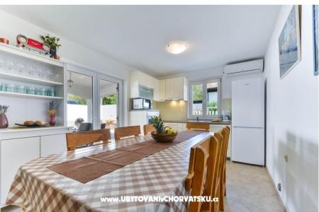 Vacation house Lidija photo 2