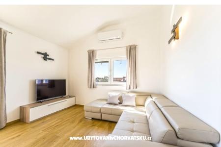 Villa Bianca - swimming pool photo 3